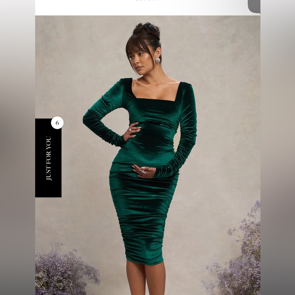 NEW LIFE 
BOTTLE GREEN VELVET MATERNITY SQUARE NECK RUCHED MIDI DRESS SIZE 6